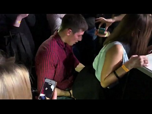 ❤️ Pravi seks u ruskom noćnom klubu. 18-godišnja Ruskinja u anusu i vagini pojebana u noćnom klubu ️ Porno video u pornografiji bs.assistirhentai.ru ﹏